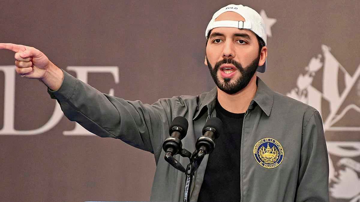 Nayib Bukele llama &#8220;idiota&#8221; a Steve Hanke tras criticar la minería geotérmica de Bitcoin