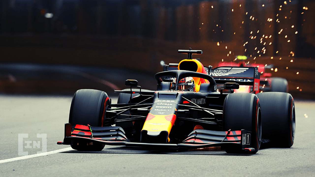 Red Bull lanza a la venta en NFT los cascos de la temporada 2022 de Checo Pérez