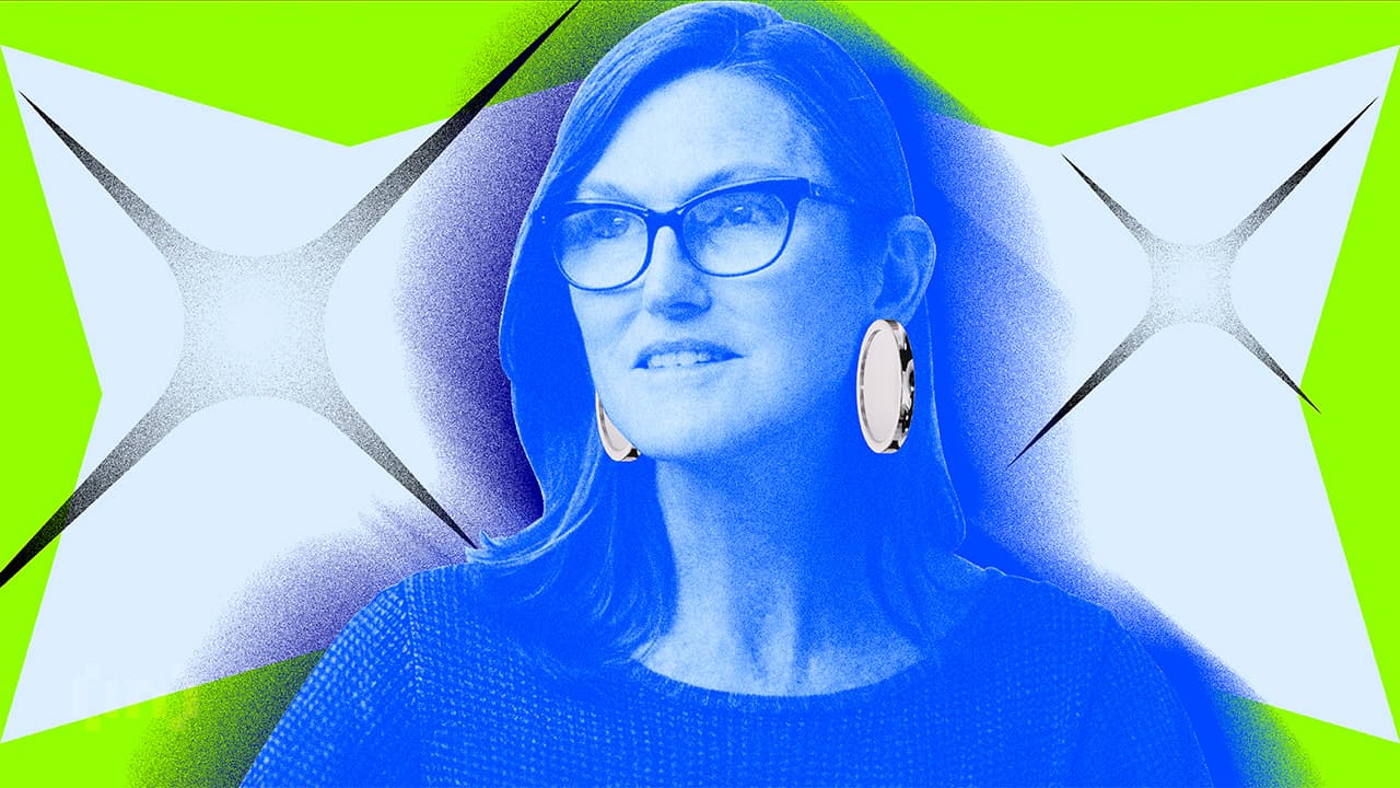 Cathie Wood elogia la regulación de las criptomonedas en Hong Kong