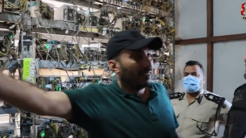 Las autoridades libias allanan una operación ilegal de minería cripto.