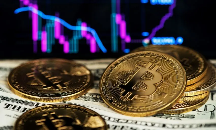 El precio de Bitcoin (BTC) supera los $52,000 a pesar de las amenazas; mientras la preventa de Inqubeta sigue su curso