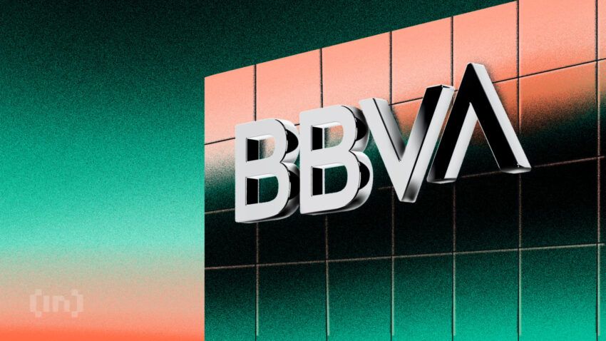 España: BBVA incorpora la IA de ChatGPT en sus servicios legales y de marketing